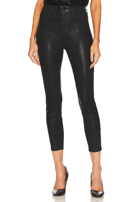 Akira Ultra High Rise Skinny Jean In Noir Coated